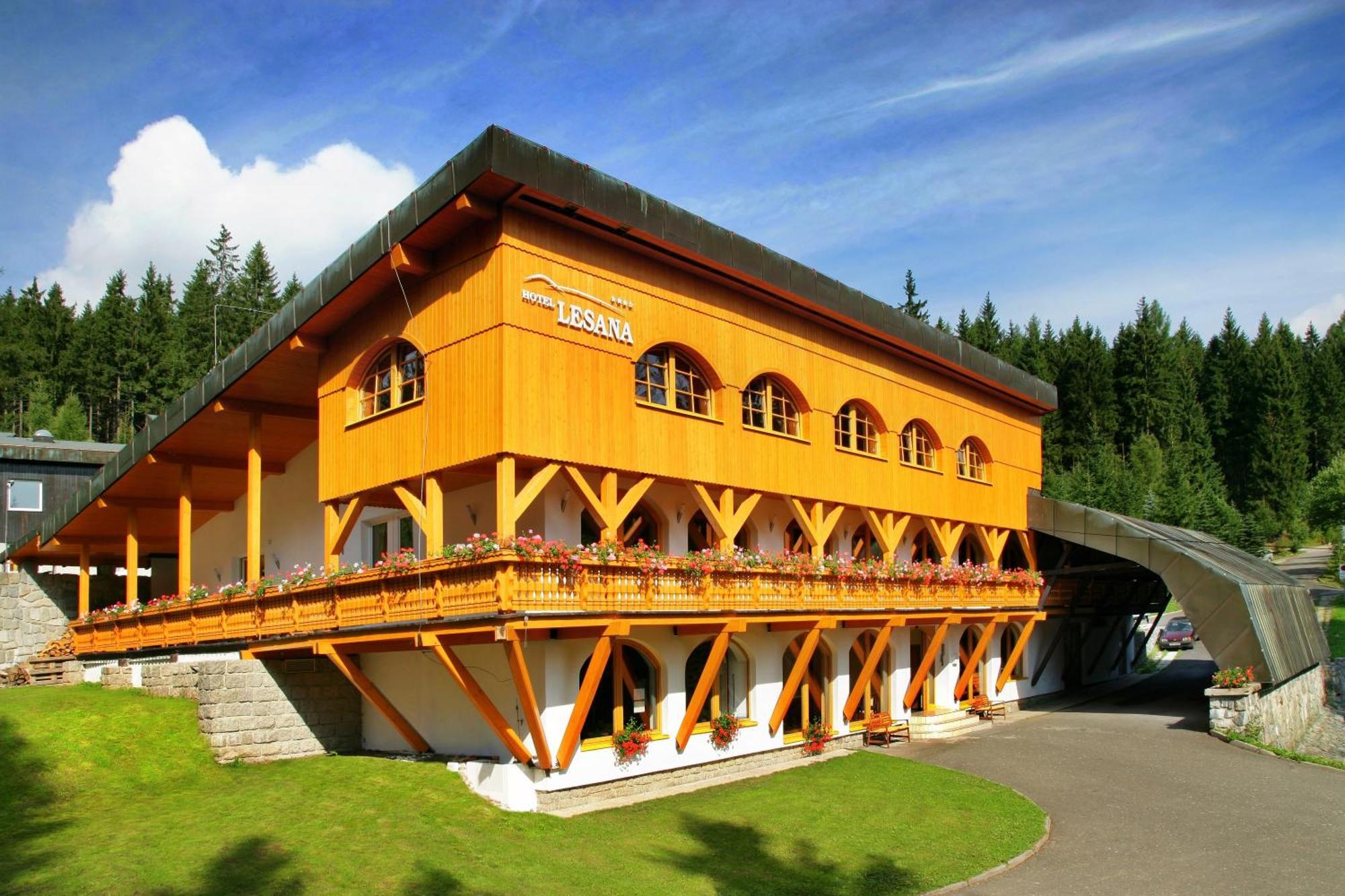 Hotel Lesana Špindlerŭv Mlýn Exterior foto